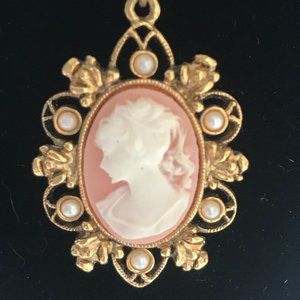 Vintage Cameo Necklace Signed by 1928
